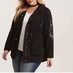 Torrid Black Embellished Anorak Jacket sz 2 EUC Boho Hippie Multi pocket